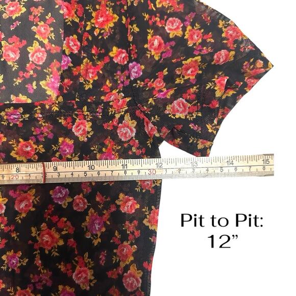 Forever 21 Black Floral Bodysuit Size M Short Sleeve Square Neck Y2K Top - Picture 4 of 5